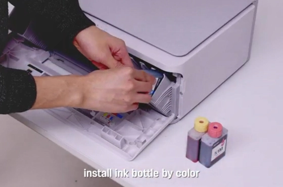 02 Fit Butelka z tuszem