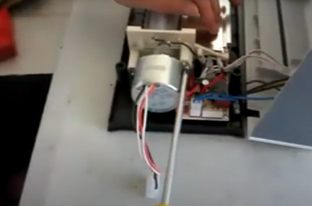 3891 i 3892 Laminator zastępują silniki, gdy film się zacina