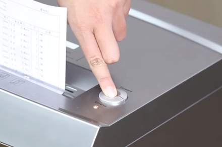 Niszczarka do papieru Deli ET096