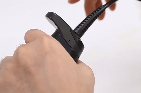 01 Deli ES226 Skaner z czerwonym światłem