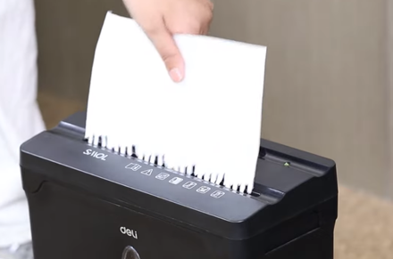 Niszczarka do papieru Deli ET015