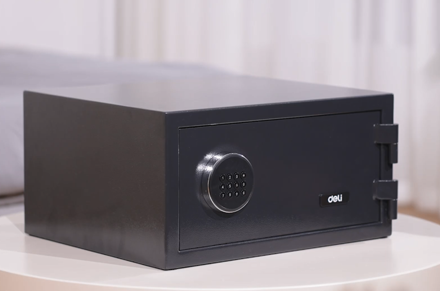 Delikatesy ET585 Sejf (2)