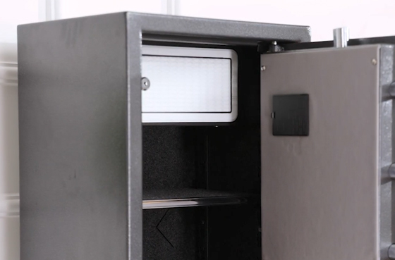 01 Deli ET622 Safe Box Podwójne zamki